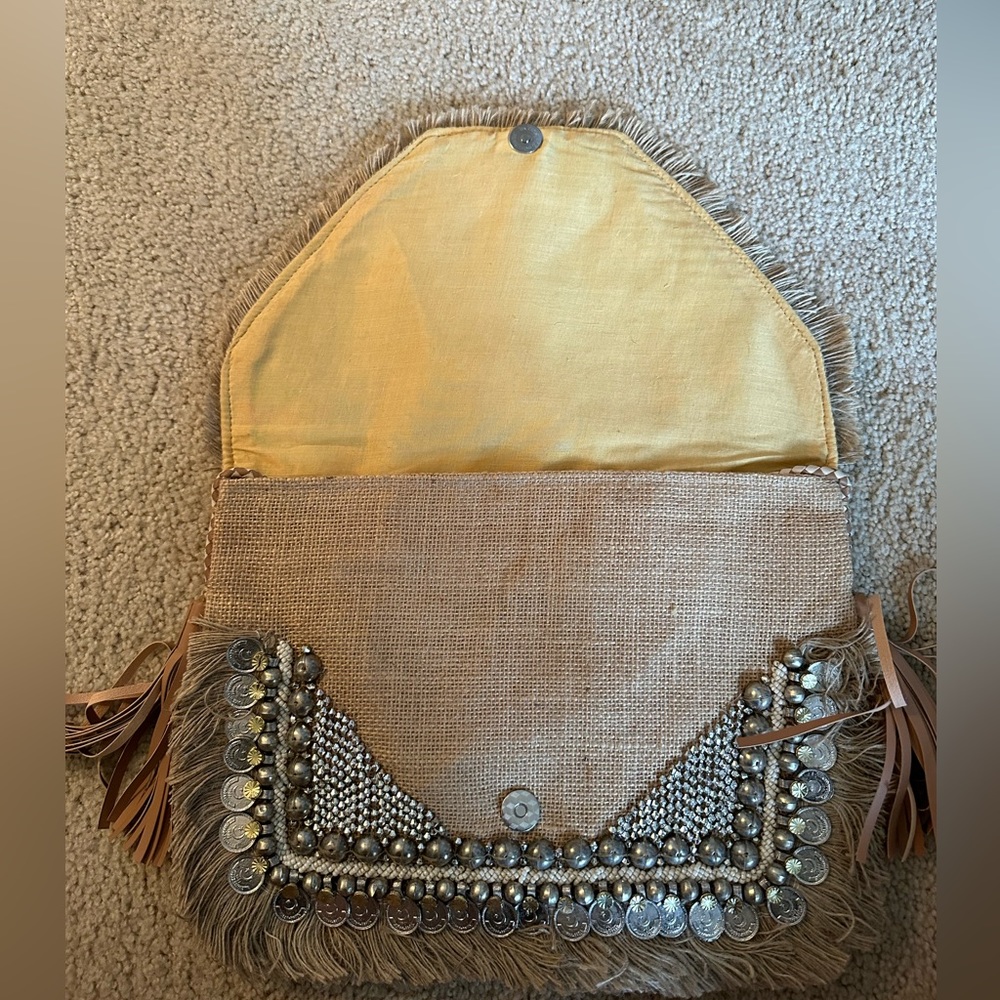 Shashi Clutch